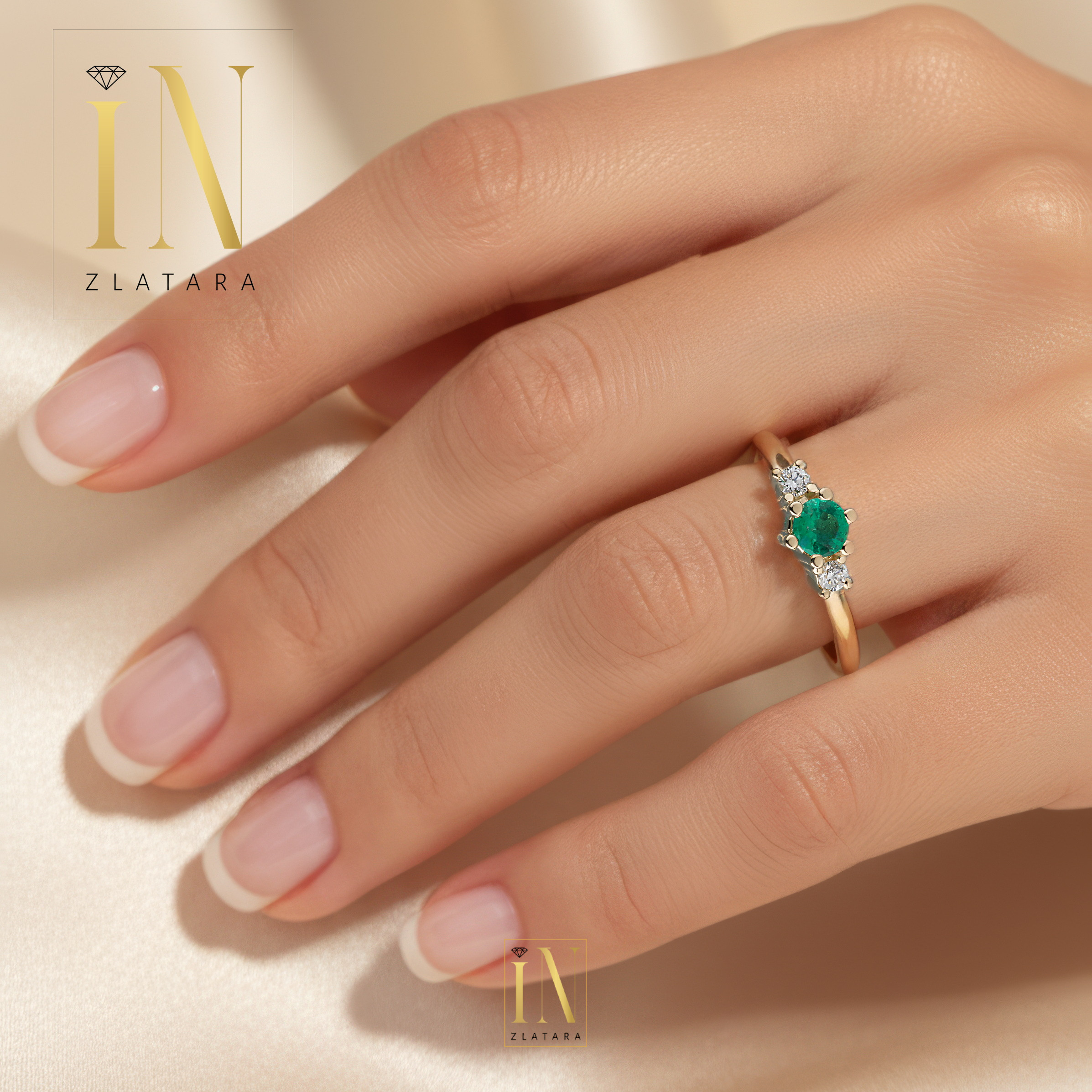 Verenički prsten od žutog zlata sa smaragdom i brilijantima - Image 3